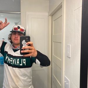 Meet your Posher, Cole